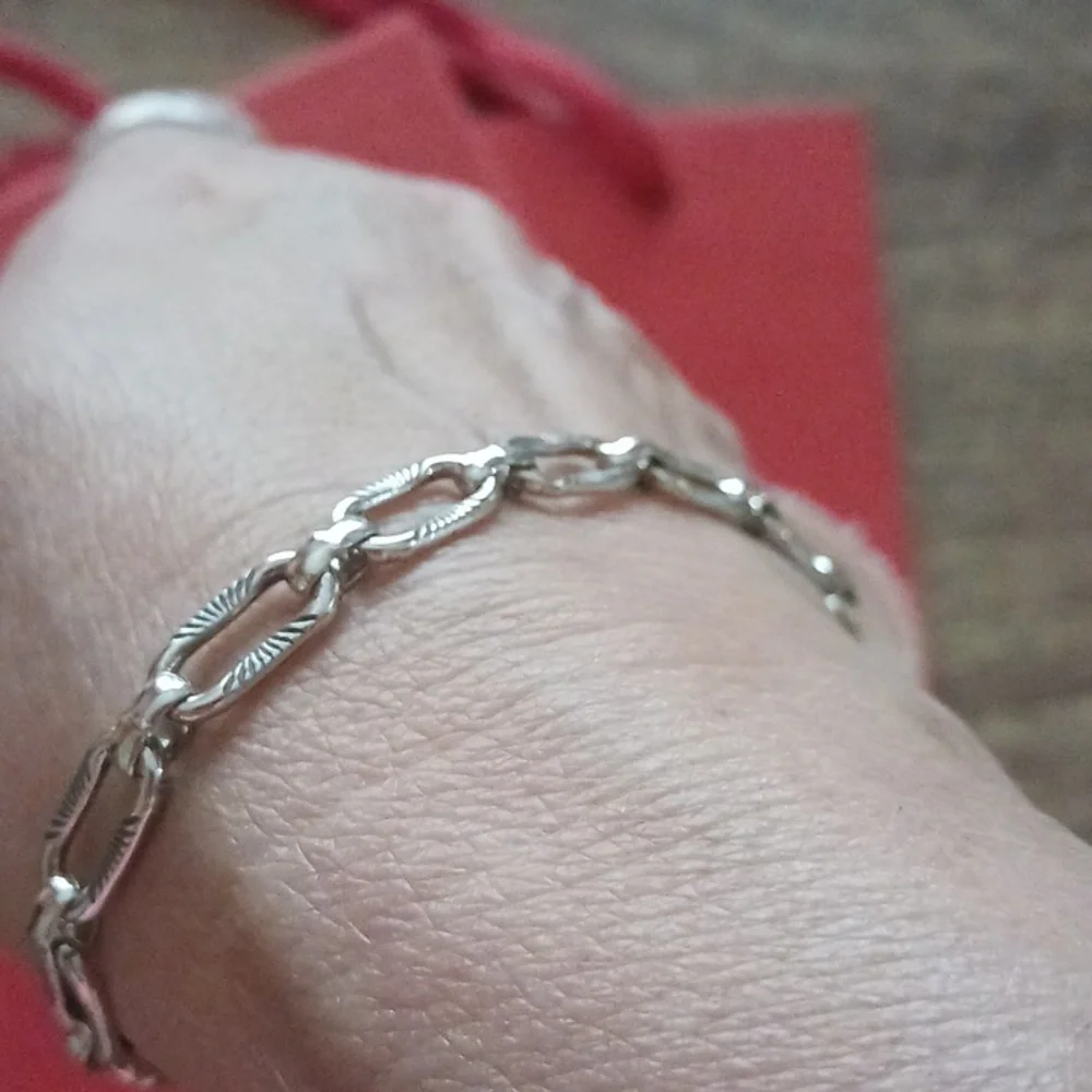 James Avery woman's bracelet - Picture 4 of 4